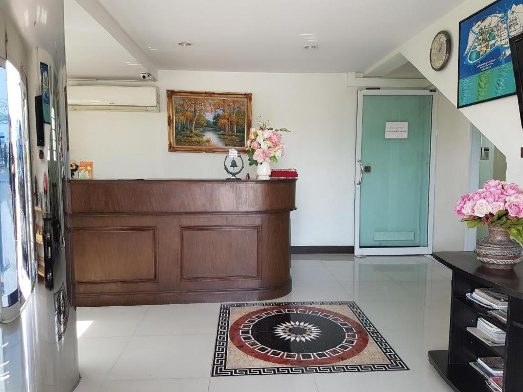 Taevaraj Place Ayutthaya Bagian luar foto